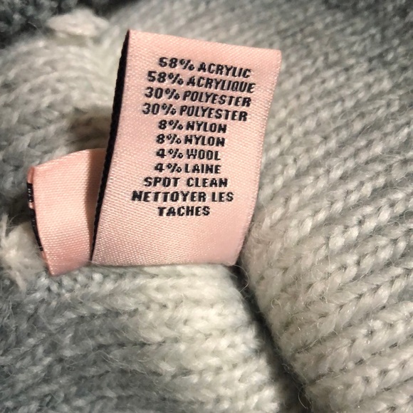 Juicy Couture Hat and Scarf Set - Picture 5 of 5